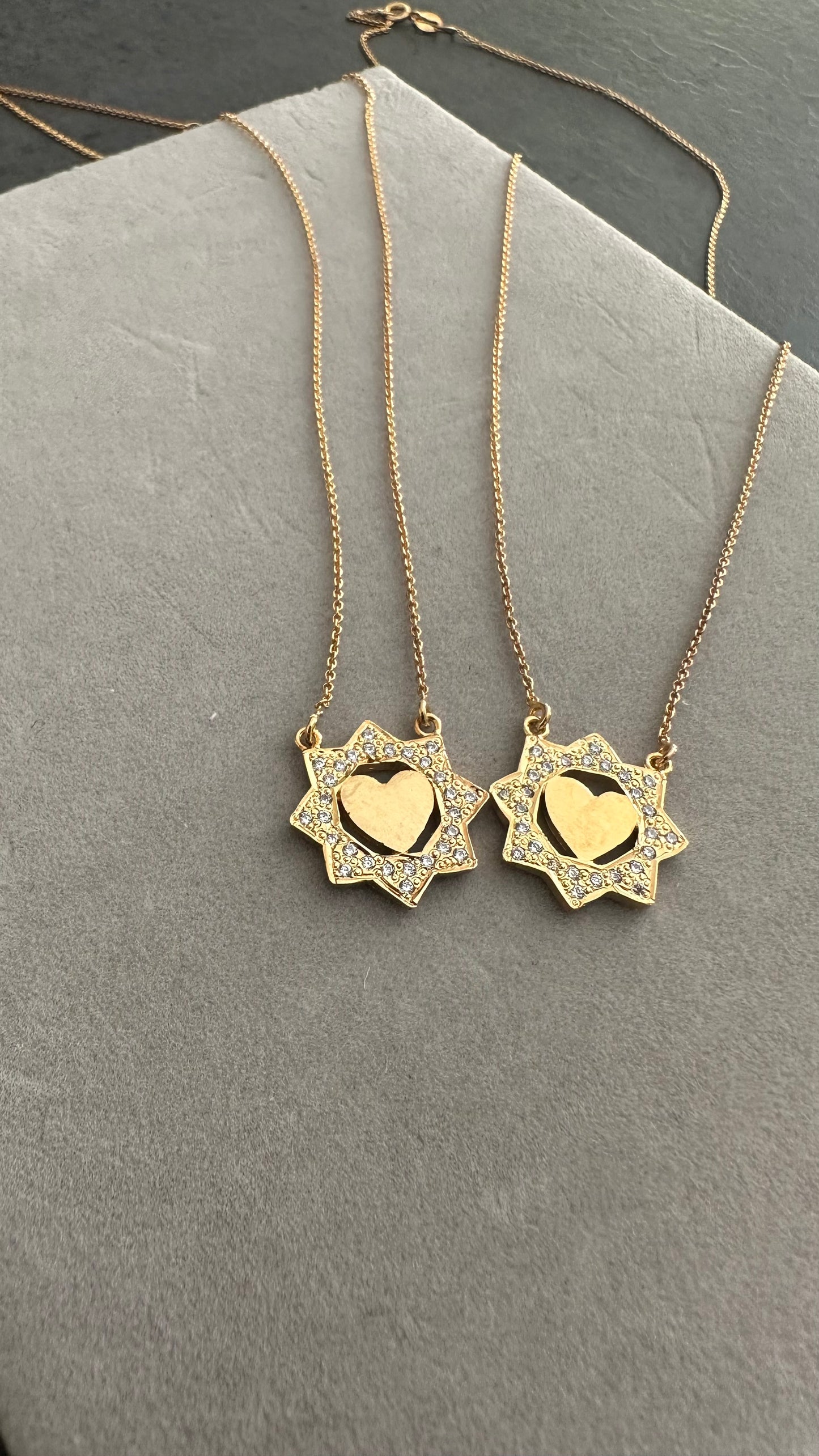 سلسلة قلب حب