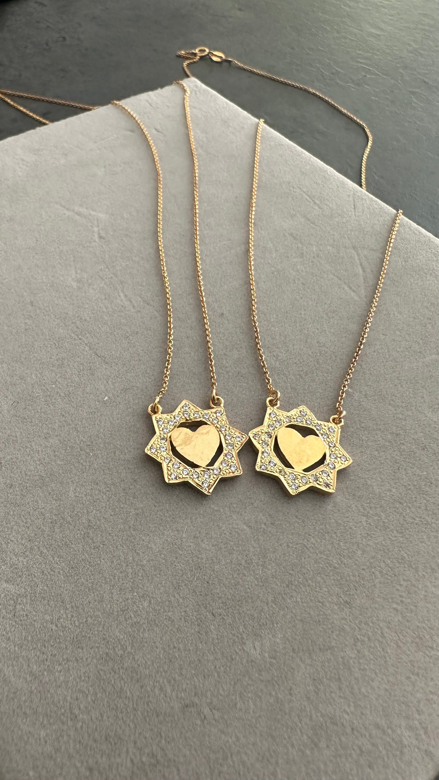 سلسلة قلب حب